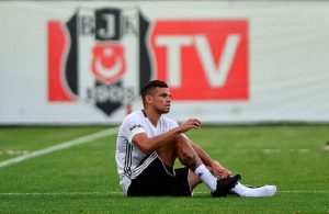 Besiktas defender Pepe out for one month