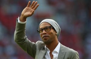 Ronaldinho predicts winner of Fenerbahce-Galatasaray derby