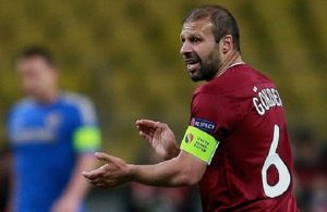 Gokdeniz Karadeniz retires from football