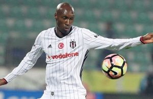 Besiktas waiting for Atiba Hutchinson's decision