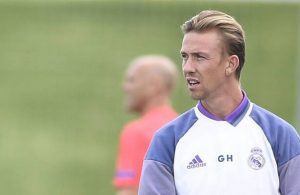 Besiktas president in Spain to meet with Guti