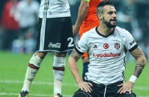 Besiktas looking to sell striker Negredo