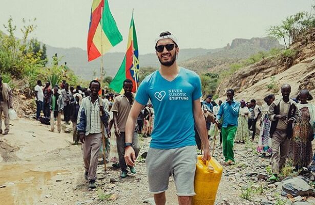 Nuri Sahin opens water well in Ethiopia
