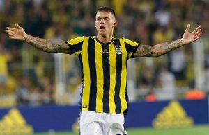 Newcastle Utd interested in Fenerbahce's Skrtel