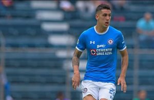 Besiktas agree terms with defender Enzo Roco