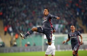 Vissel Kobe want to sign Besiktas's Adriano