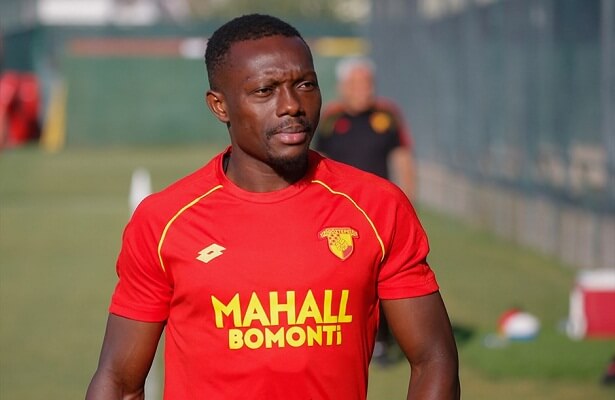 Adama Traore out for 6 months