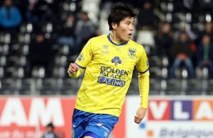Takehiro Tomiyasu linked with Besiktas