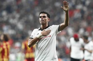 Pepe leaves Besiktas