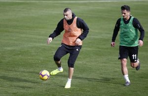 Burak Yilmaz completes Besiktas transfer. Burak Yilmaz Besiktas