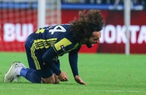 Fenerbahce defender Sadik Ciftpinar out for 10 days. Ciftpinar injured