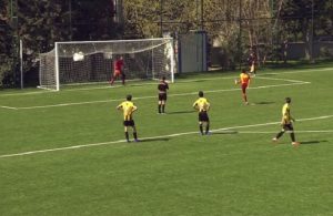 Galatasaray youth Almazbekov misses penalty on purpose