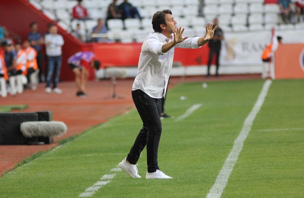 Antalyaspor to continue with coach bulent korkmaz