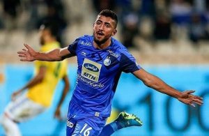 Fenerbahce sign promising Iranian Allahyar Sayyadmanesh