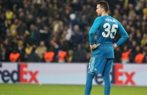 Watch: Fenerbahce goalkeeper suffers embarrassing blunder