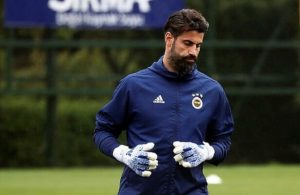 Fenerbahce goalkeeper banned for 3 games